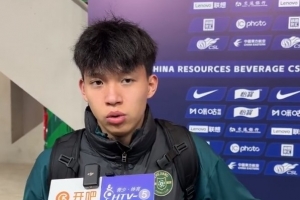 足球报：王钰栋踢申花进球更有说服力 卡内达培养年轻球员有思路